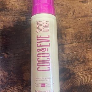 👙 🌞 Coco & Eve Sunny Honey Bali Bronzing Foam in Dark